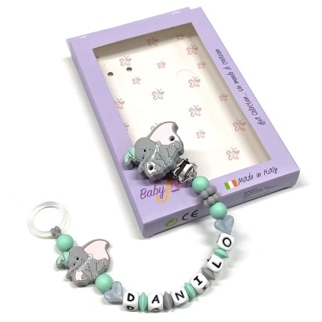 Babyjart Cadena PRESTIGE DUMBO de silicona para chupete con nombre, gancho/adaptador para chupete mam y modelo de chicco