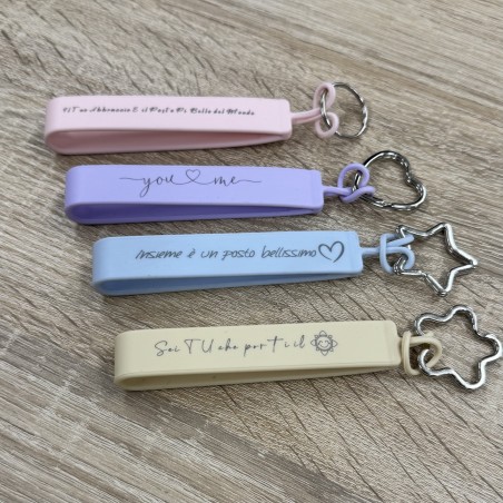 PORTE-CLÉS EN SILICONE À PERSONNALISER