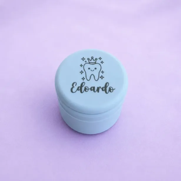 Caixa para dentes de leite personalizada em silicone com nome